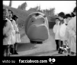Il vecchio ippopotamo della pubblicità dei pannolini degli anni 80